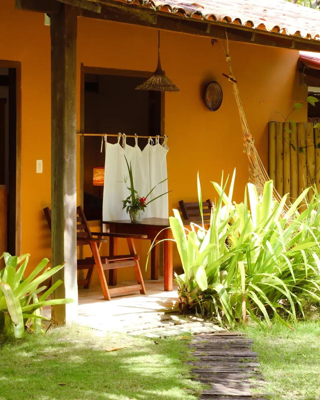 Jardins e ambientes da Pousada Terra